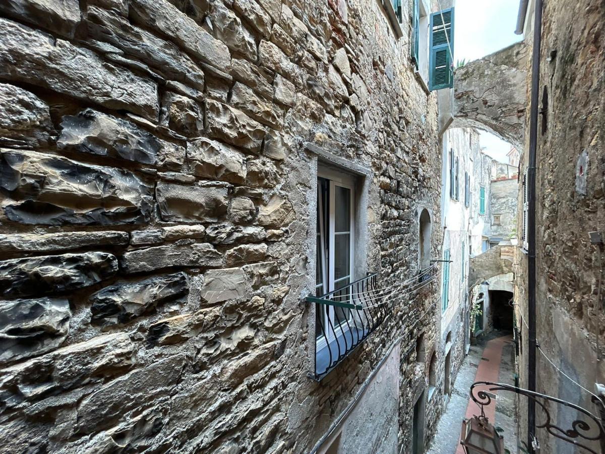 Bed and Breakfast La Finestra Sul Borgo à Cervo Extérieur photo